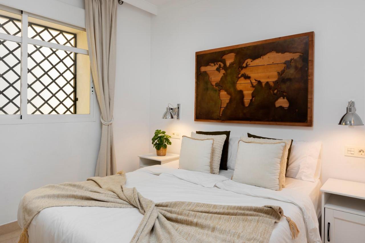 Bright 2 Bedroom With Parking Space And Swimming Pools In Aloha Gardens Appartamento Marbella